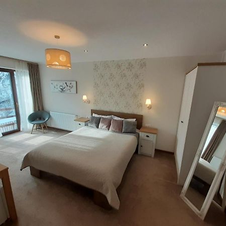 Lanobila Hotel Sinaia Eksteriør billede
