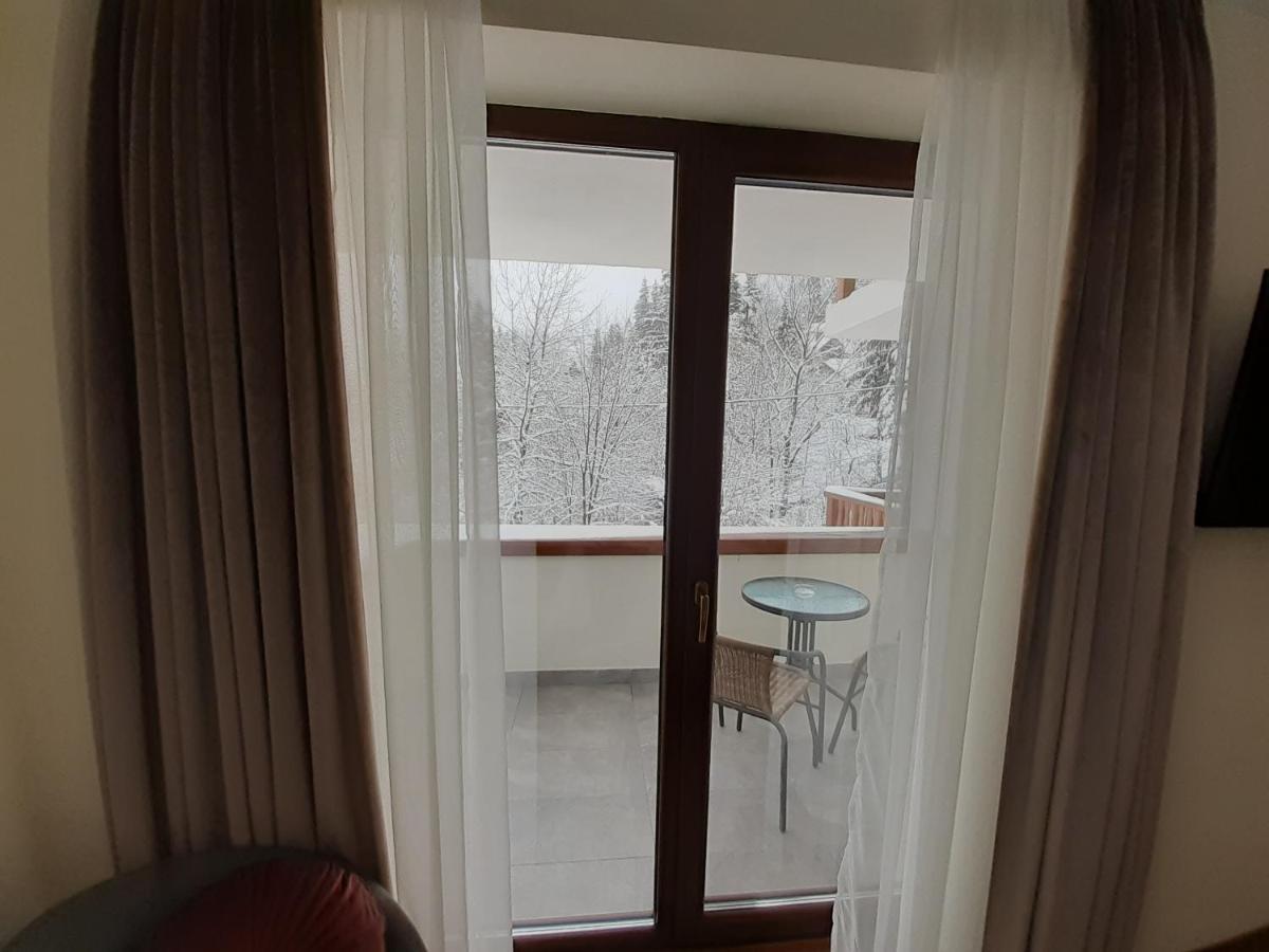 Lanobila Hotel Sinaia Eksteriør billede