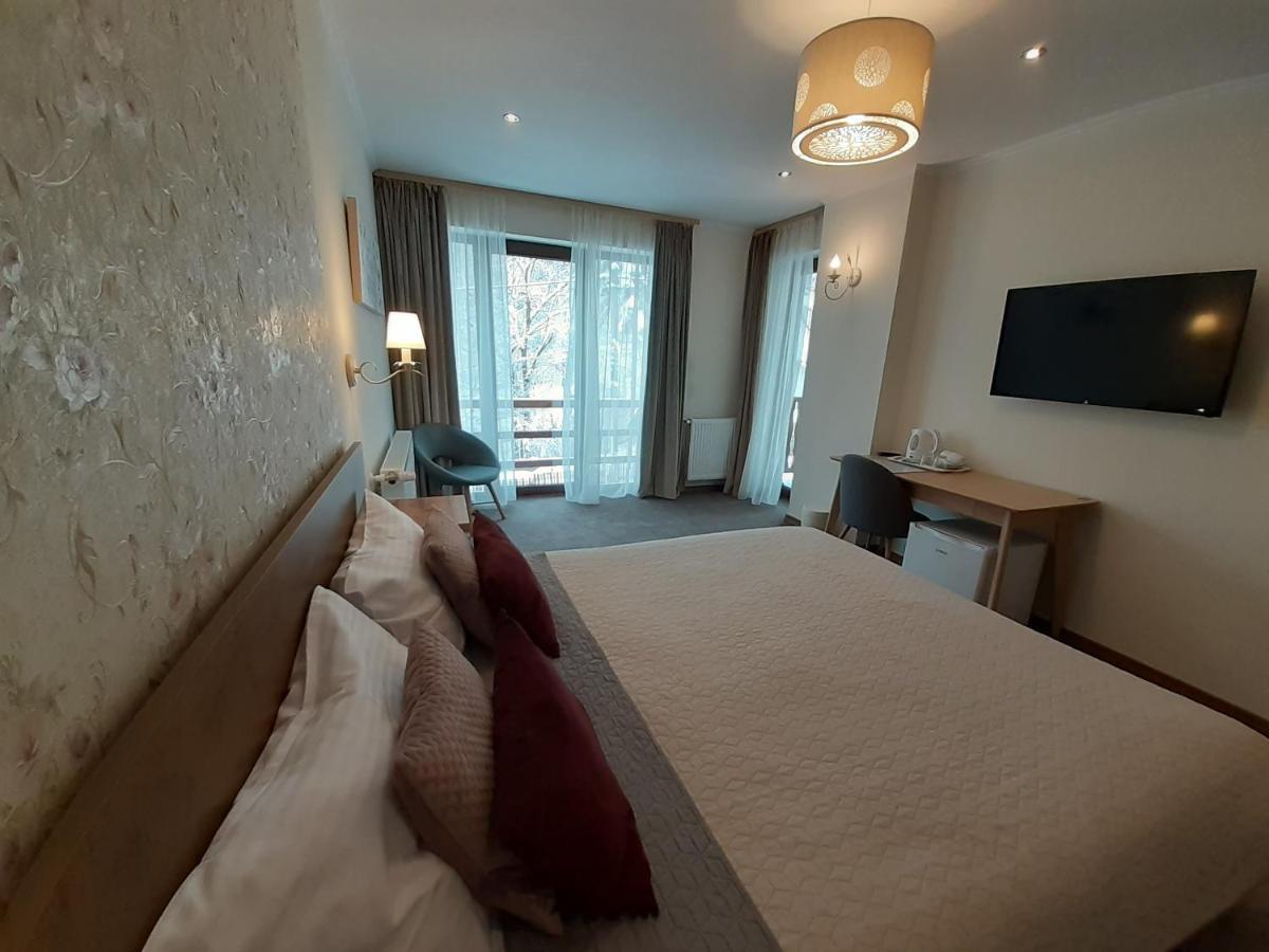 Lanobila Hotel Sinaia Eksteriør billede