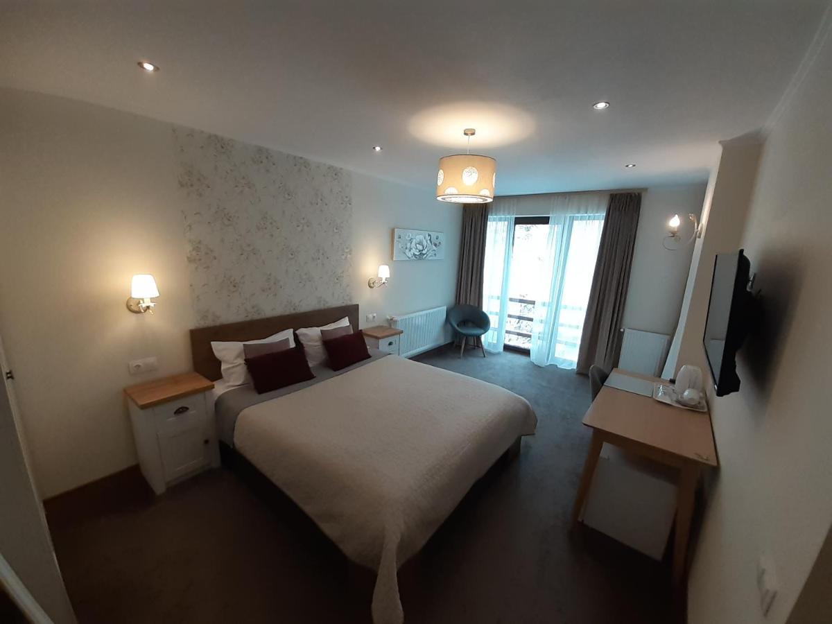 Lanobila Hotel Sinaia Eksteriør billede