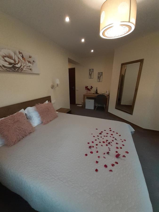 Lanobila Hotel Sinaia Eksteriør billede