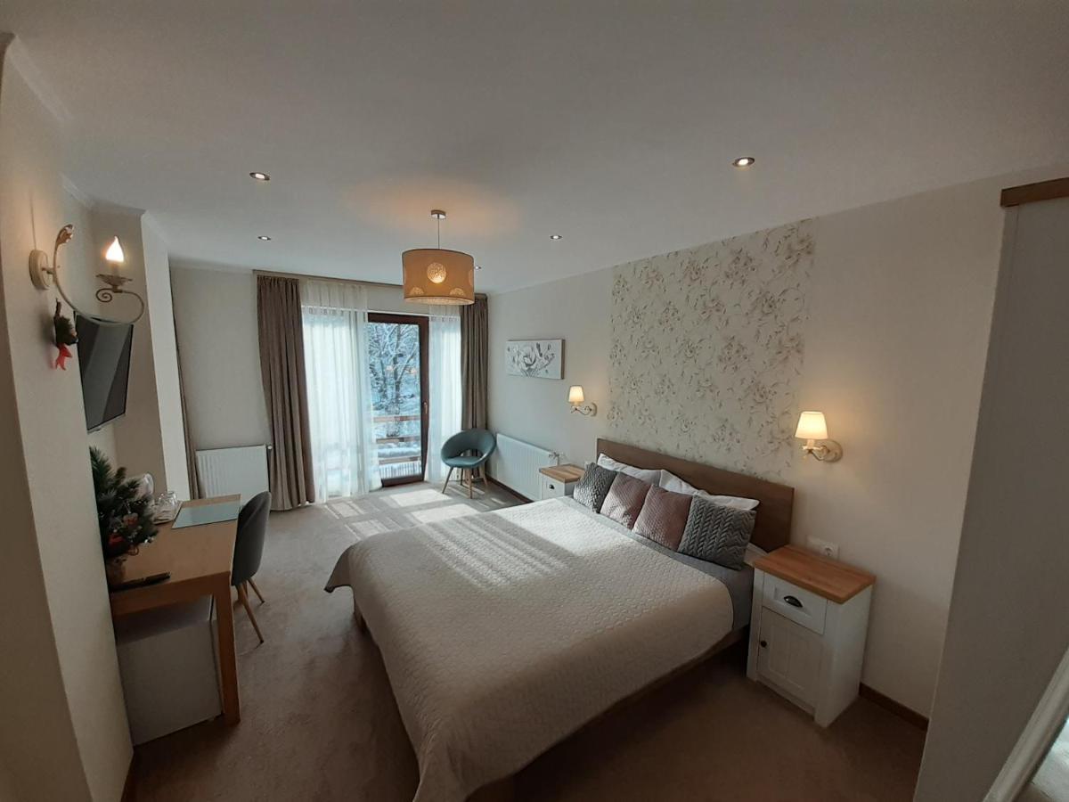 Lanobila Hotel Sinaia Eksteriør billede