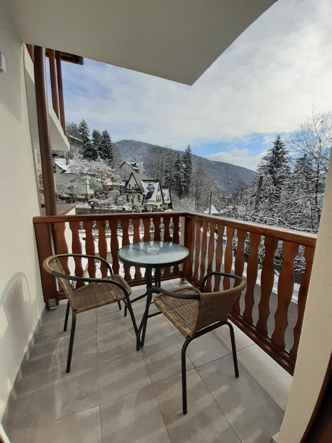 Lanobila Hotel Sinaia Eksteriør billede