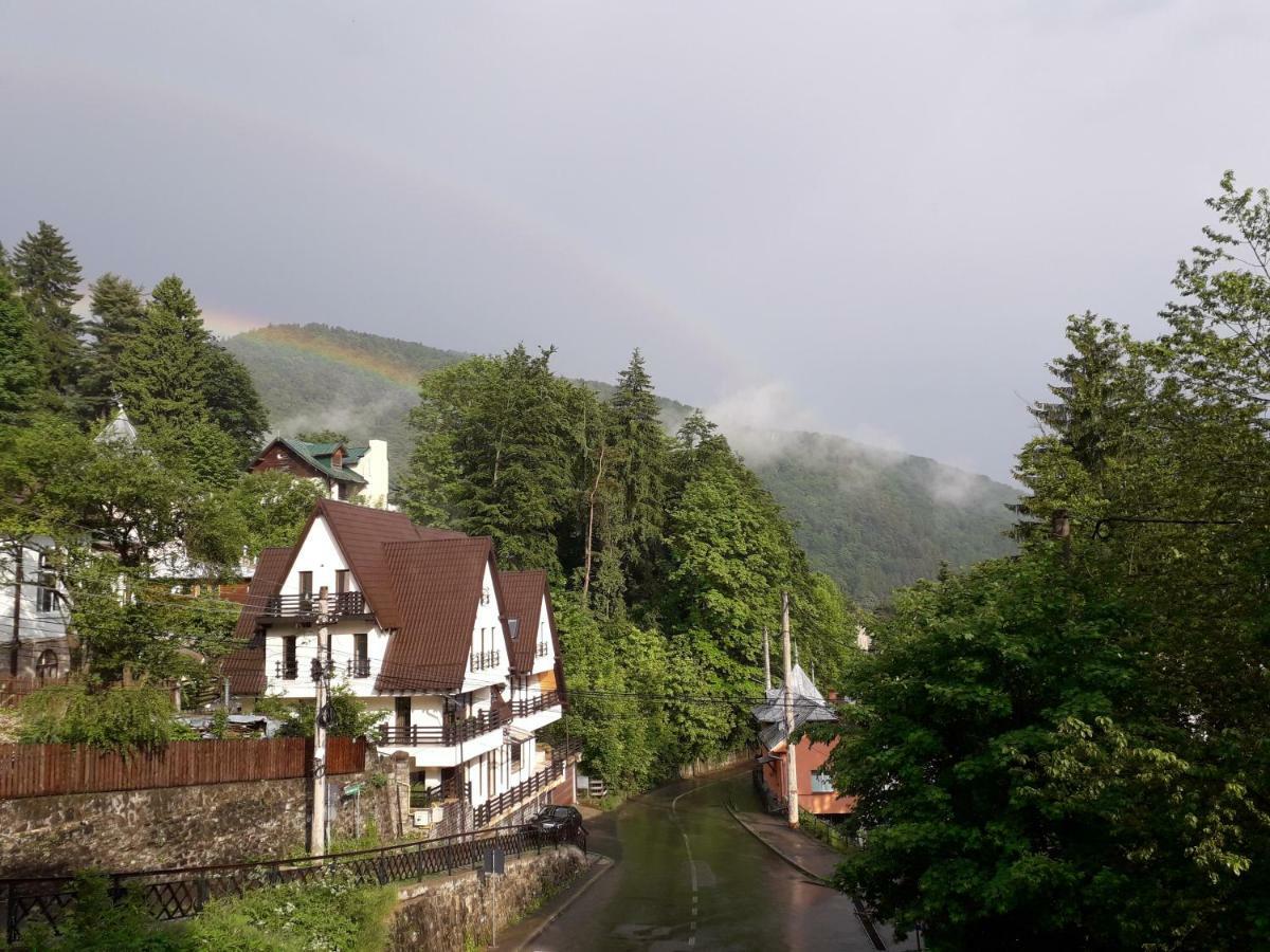 Lanobila Hotel Sinaia Eksteriør billede