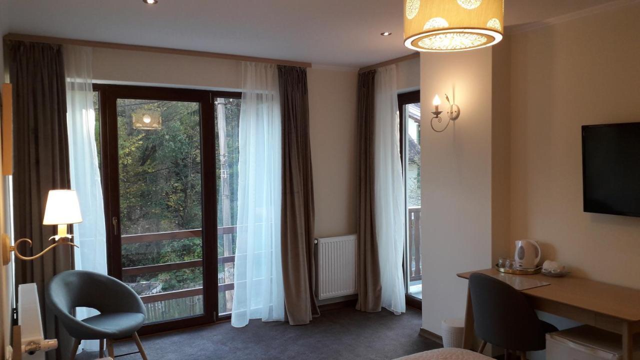 Lanobila Hotel Sinaia Eksteriør billede
