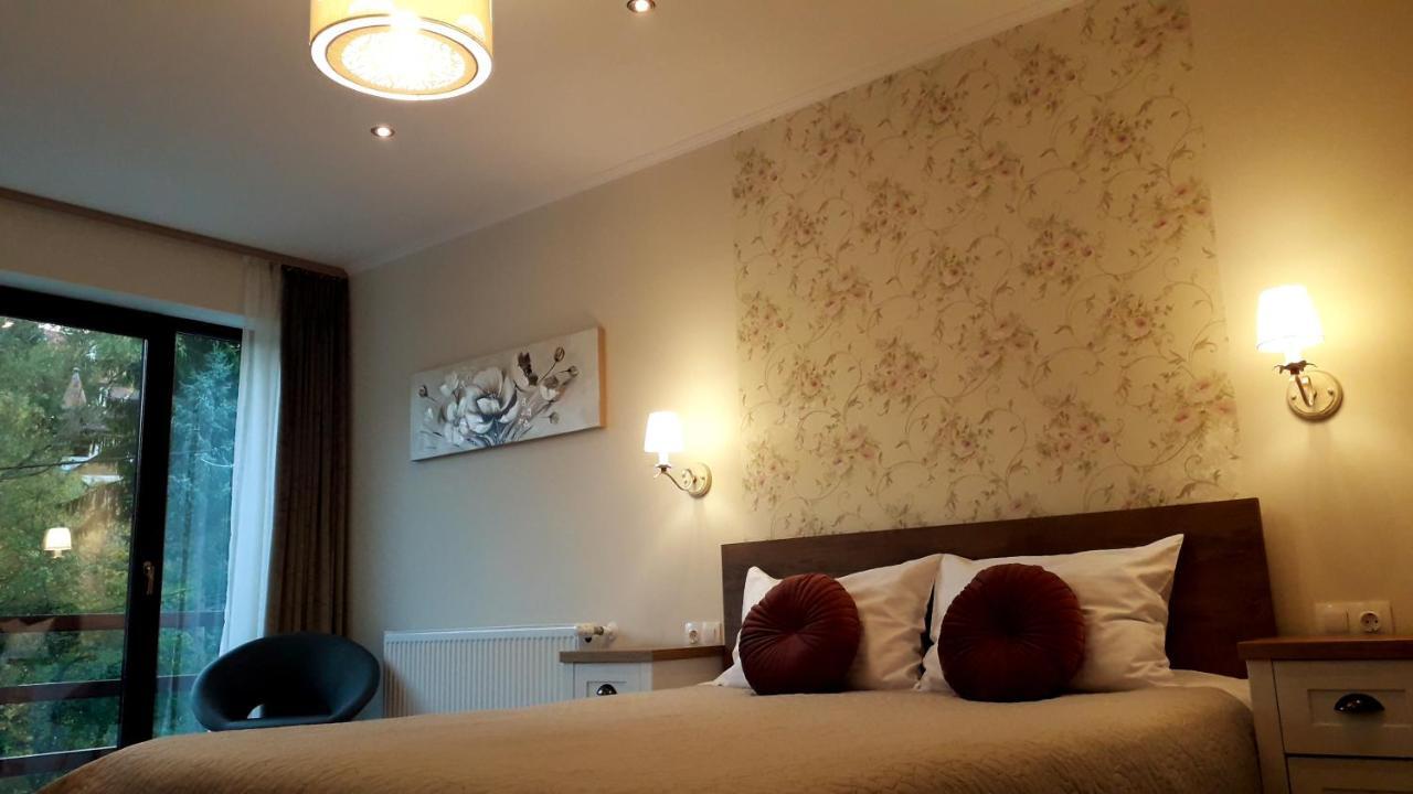 Lanobila Hotel Sinaia Eksteriør billede